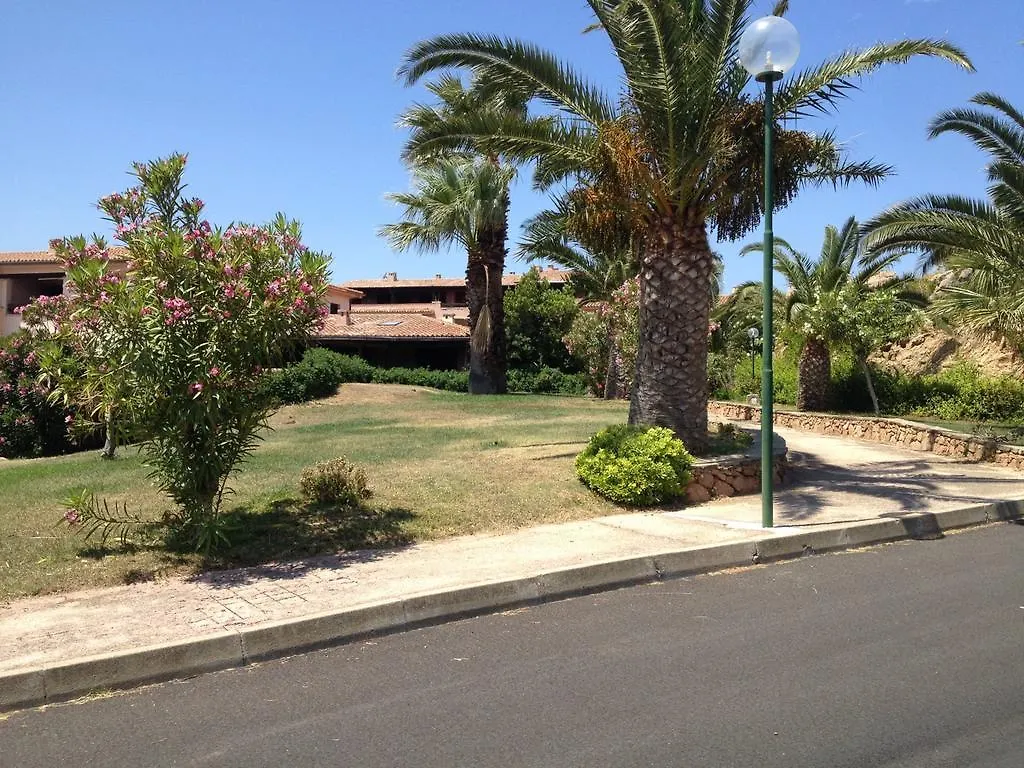 Trilocale I Fari Apartment Porto San Paolo  Порто-Сан-Паоло
